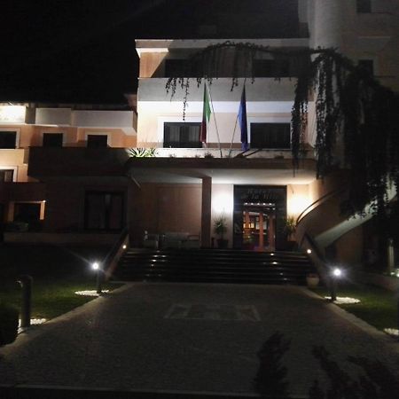 Hotel De La Ville & Centro Congressi Benevento Exteriér fotografie