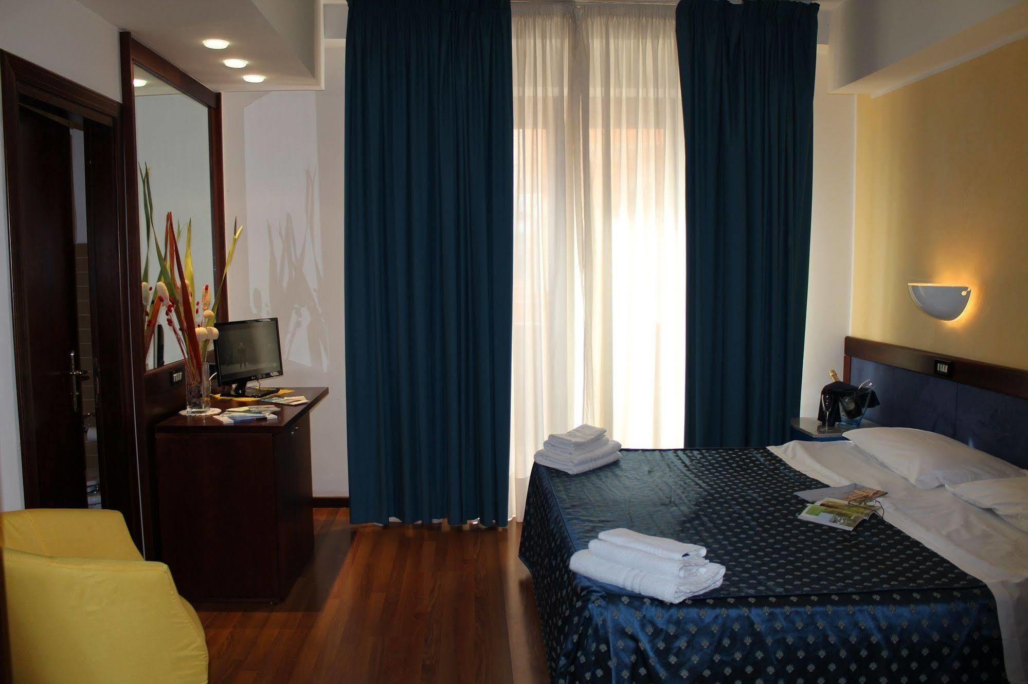 Hotel De La Ville & Centro Congressi Benevento Exteriér fotografie